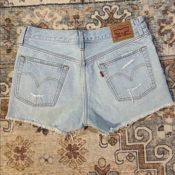 Levi's Light Blue Denim Cutoff Shorts - Picture 1 of 3